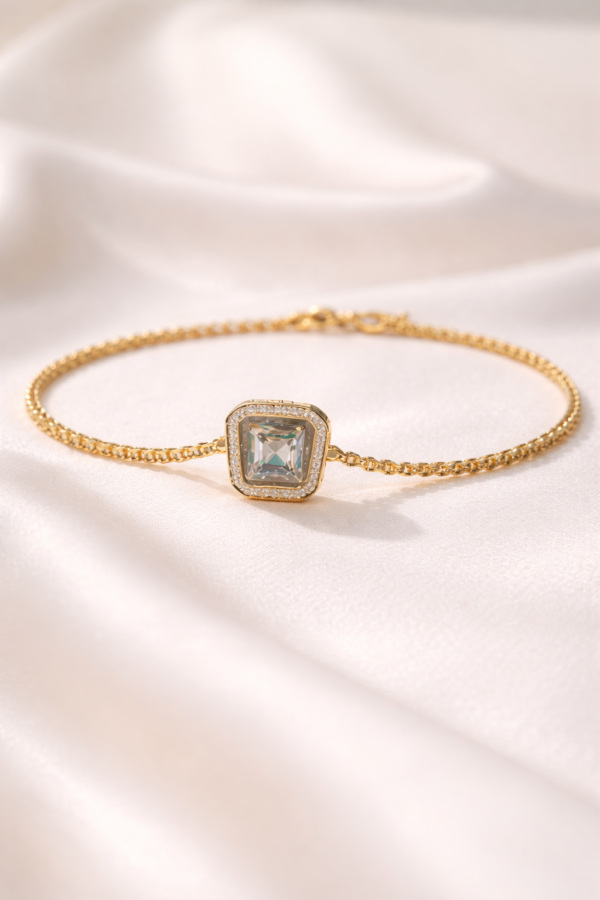 WHITE STONE BRACELET