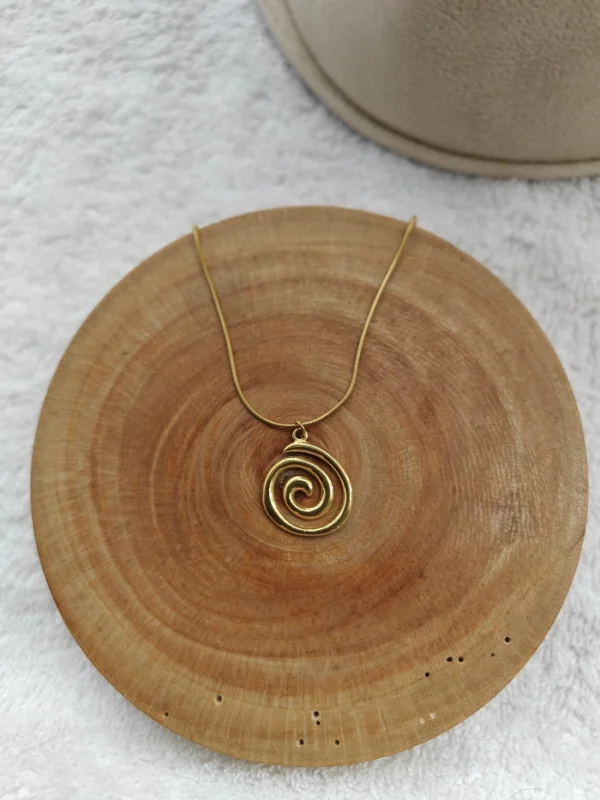 SPIRAL NECKLACE