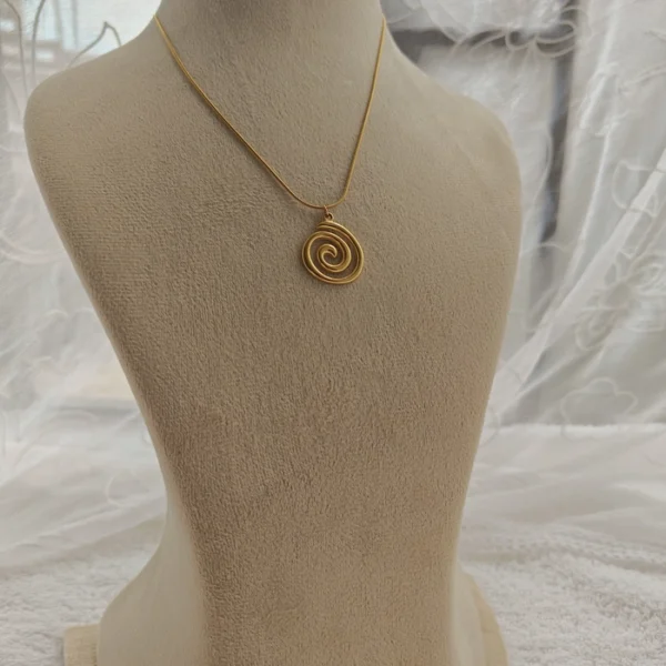 SPIRAL NECKLACE