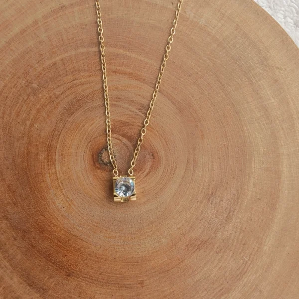 DAINTY STUD NECKLACE