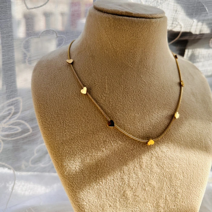 MULTI HEART NECKLACE