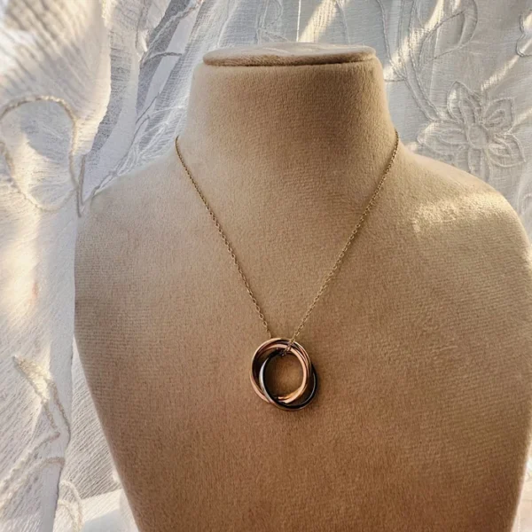 THREE METAL NECKLACE
