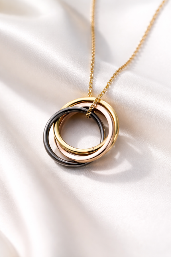 THREE METAL NECKLACE