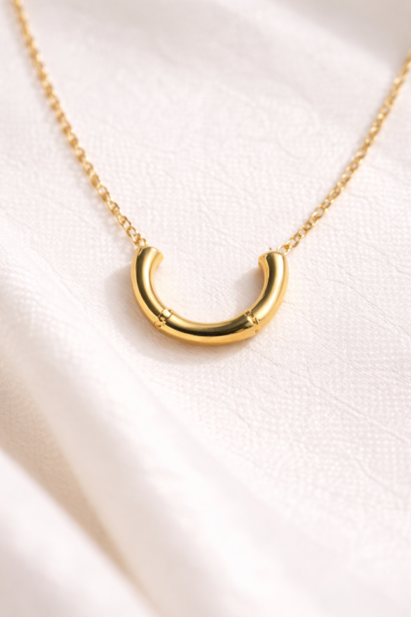 HALF MOON NECKLACE