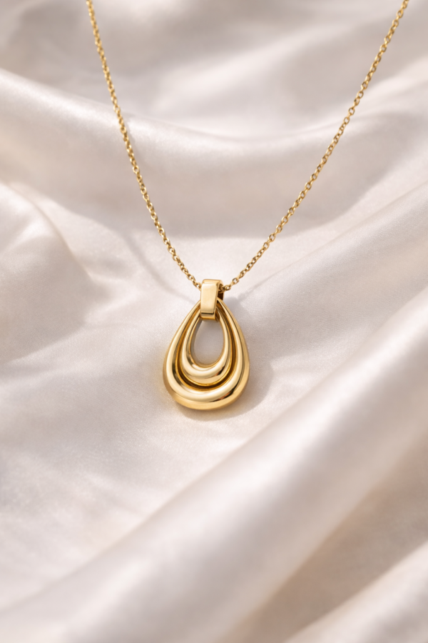 SMALL LEAF DROP NECKLACE