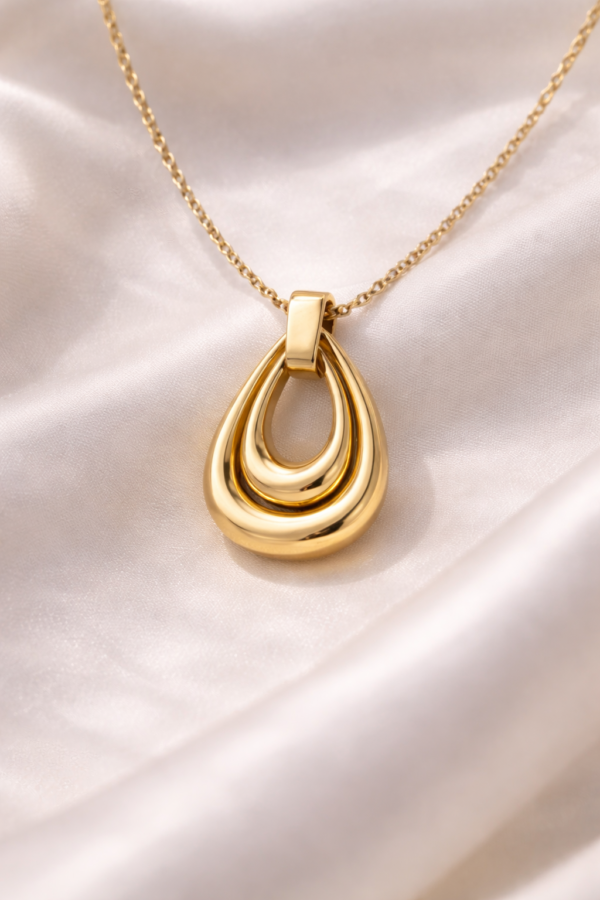 SMALL LEAF DROP NECKLACE