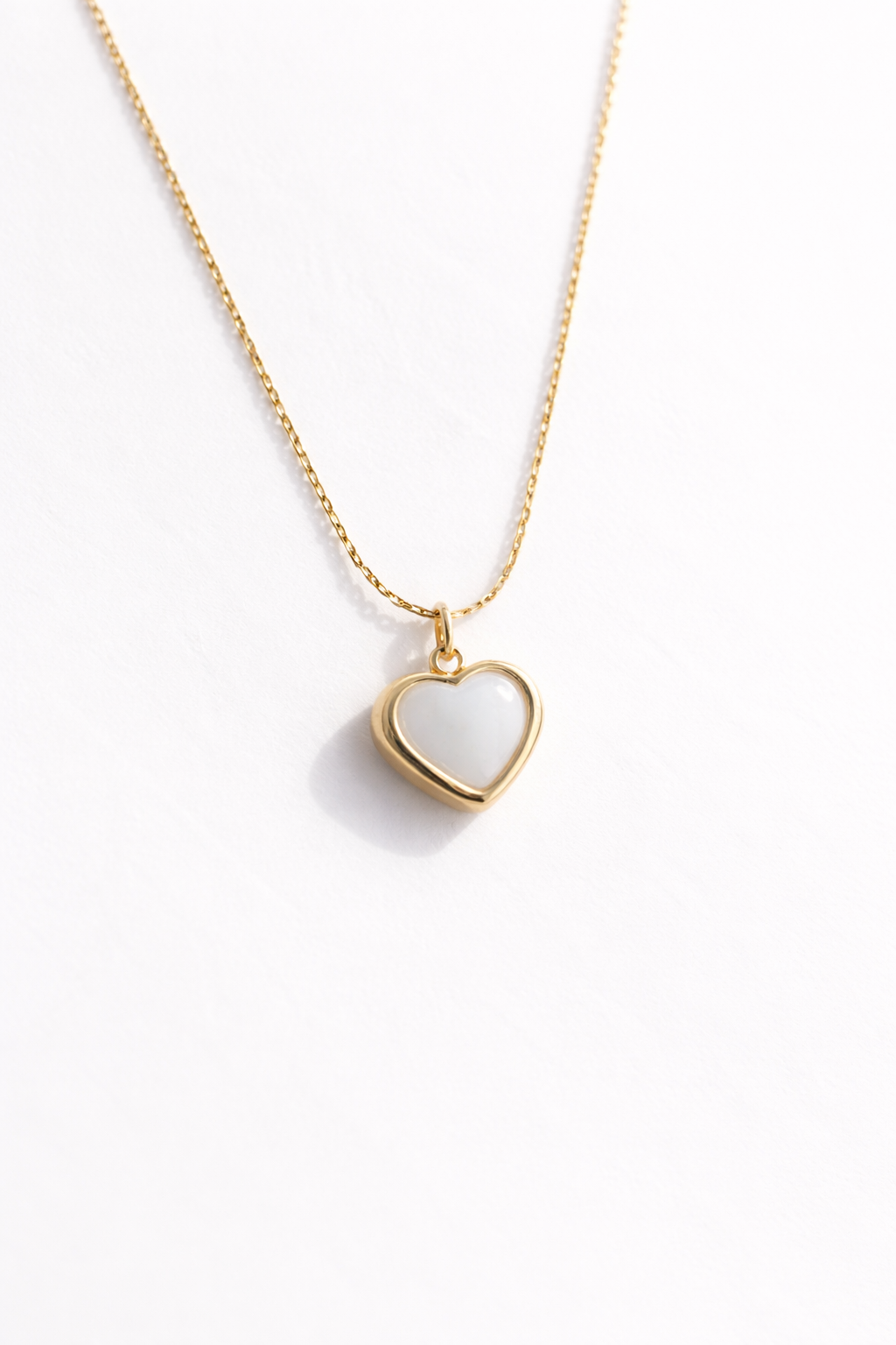 WHITE TINY HEART  NECKLACE