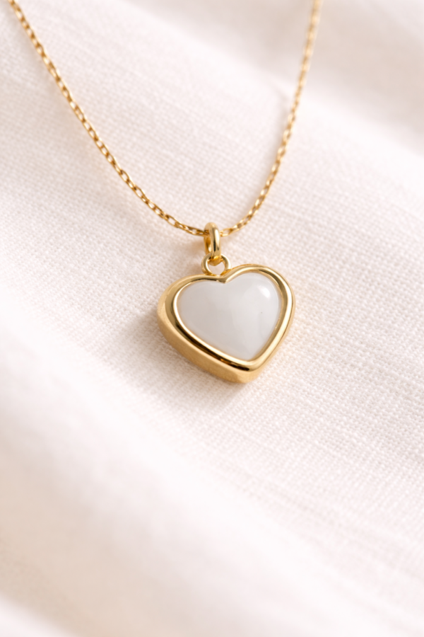 WHITE TINY HEART  NECKLACE