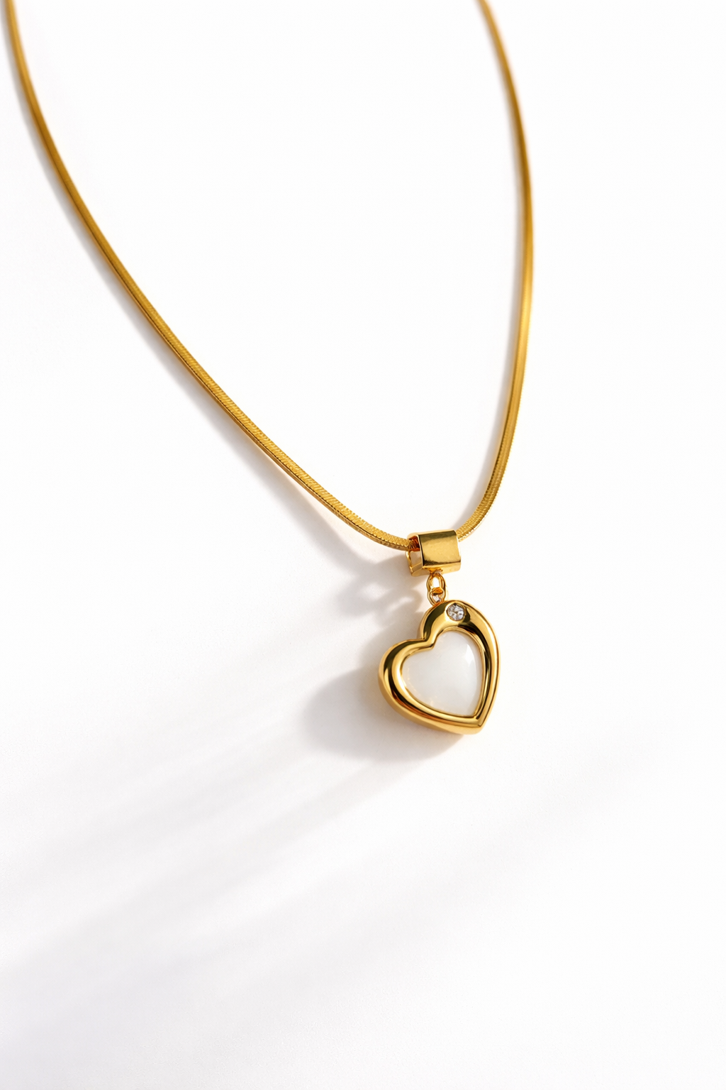 THICK HEART NECKLACE