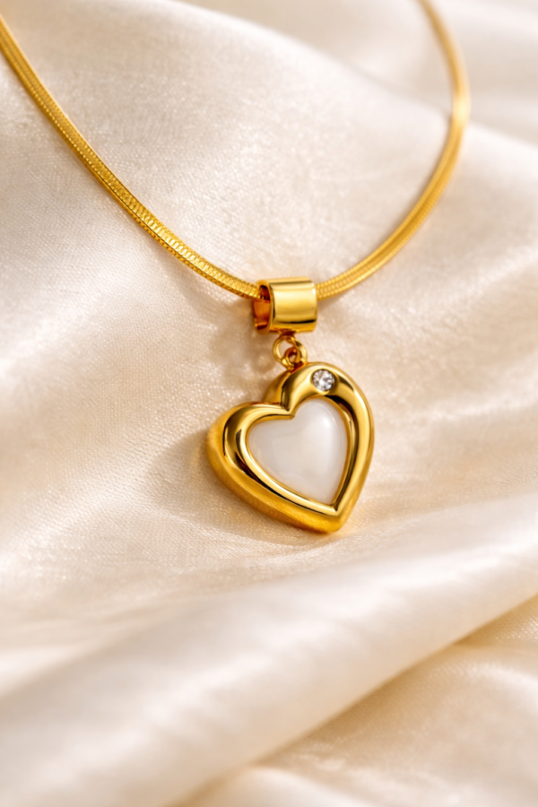THICK HEART NECKLACE