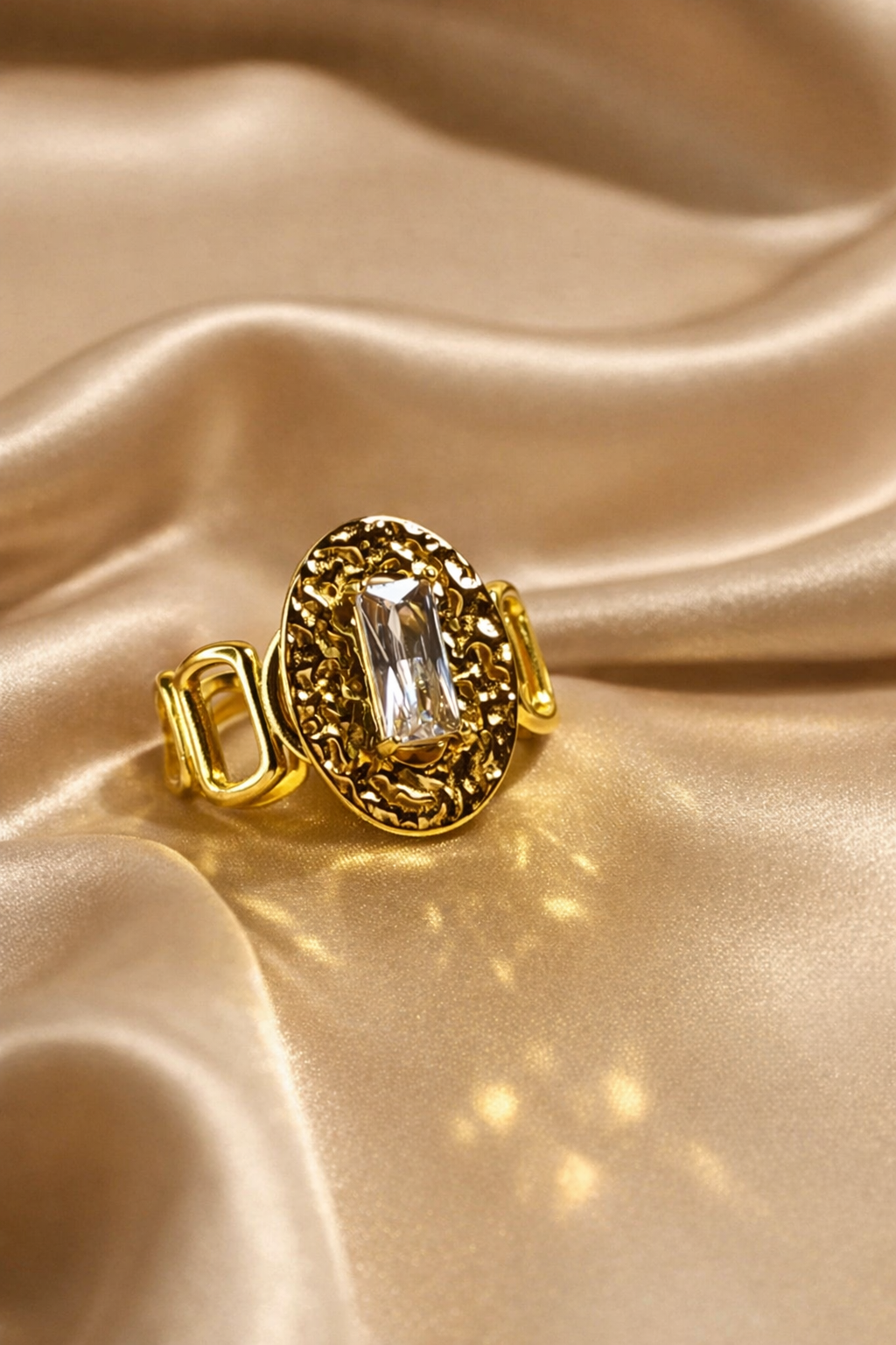 Skarra "Crater Light" Sculpted Gold Ring