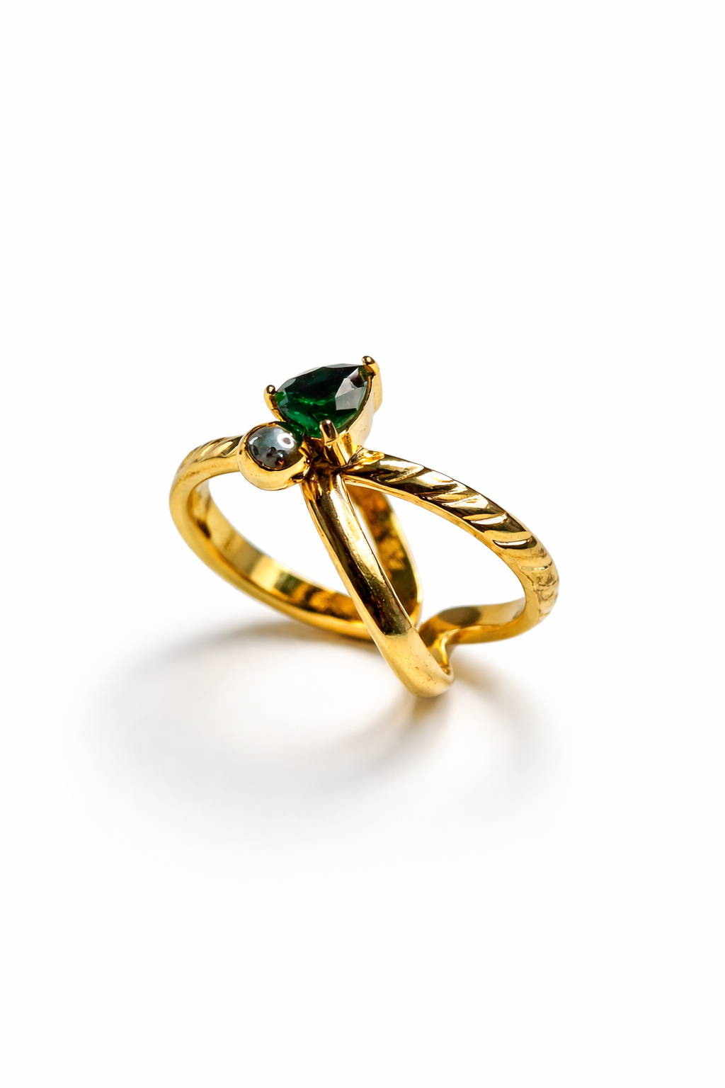 Skarra Verdant Orbit Twisted Gold-Plated Ring