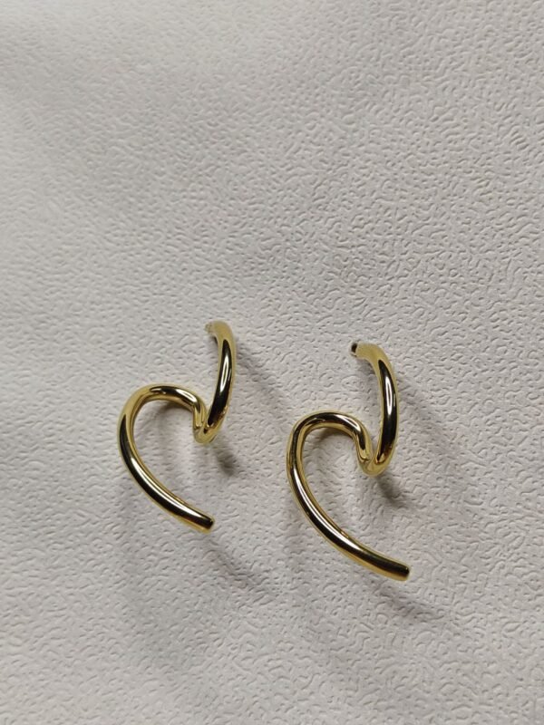 Orbit Curve Earrings – Sculptural Gold Plated Loops