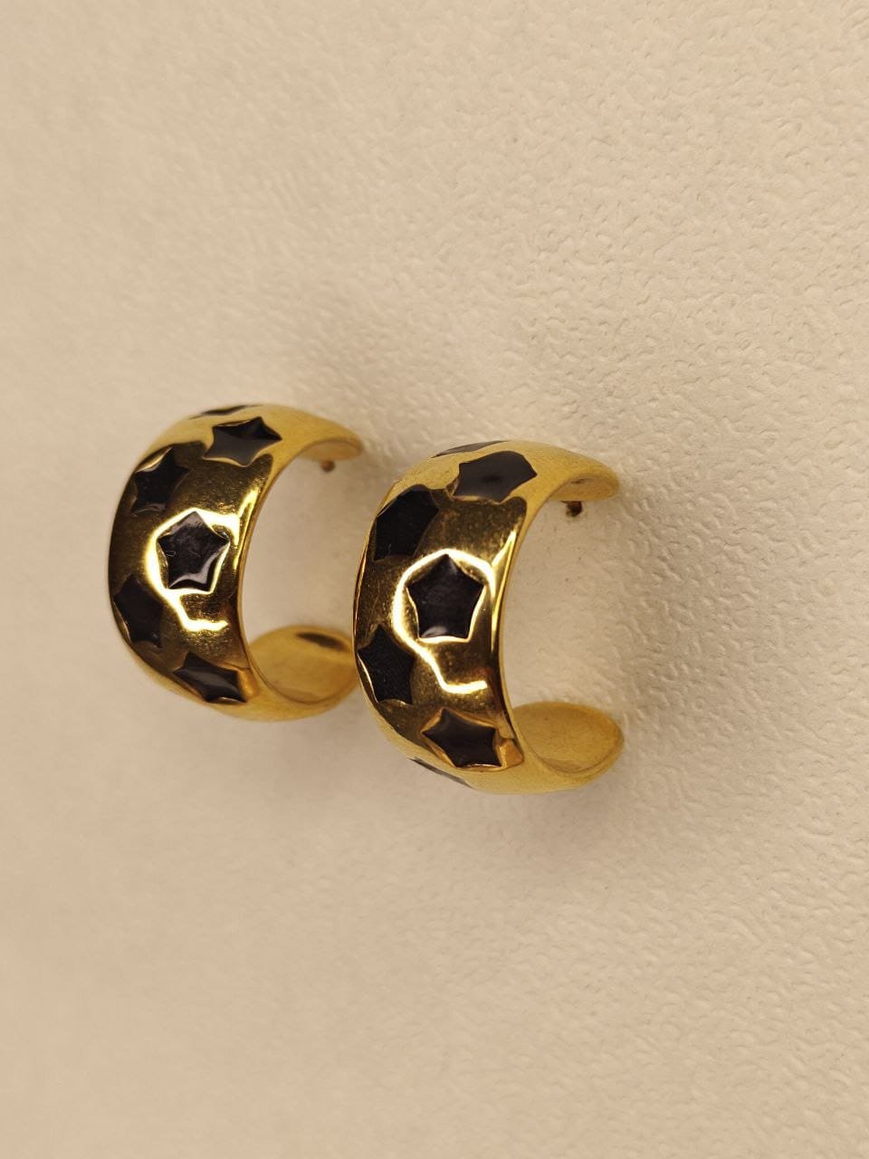 WhatsApp Image 2025-07-08 at 17.13.05 Gold & Black Enamel Star Hoop Earrings