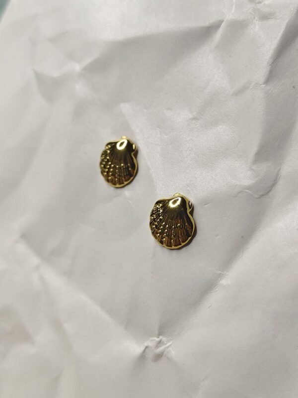 WhatsApp Image 2025-07-08 at 19.17.28 Zara Gold Shell Stud Earrings